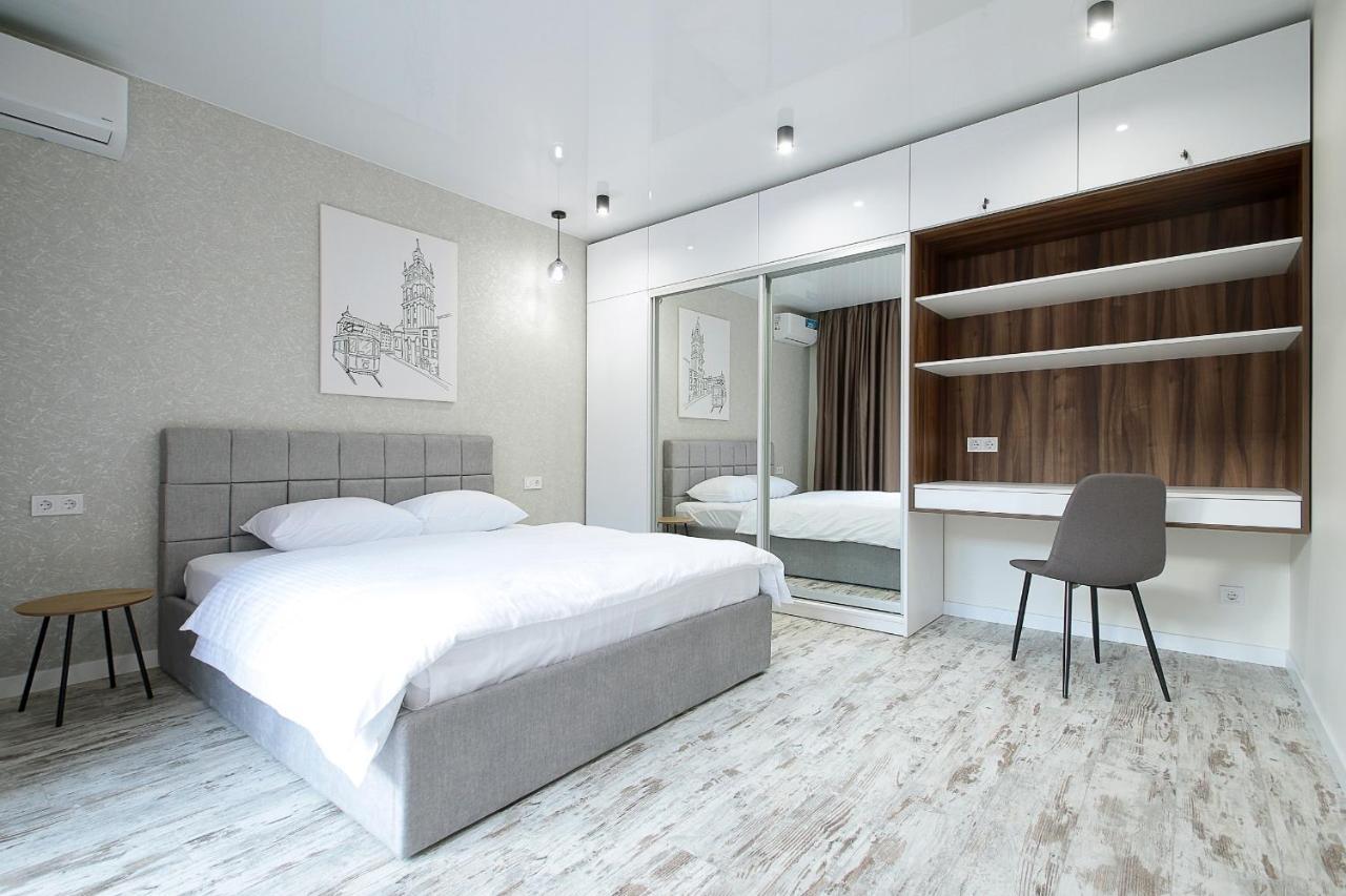 Appartamento Luxury Nest Lviv Center Esterno foto