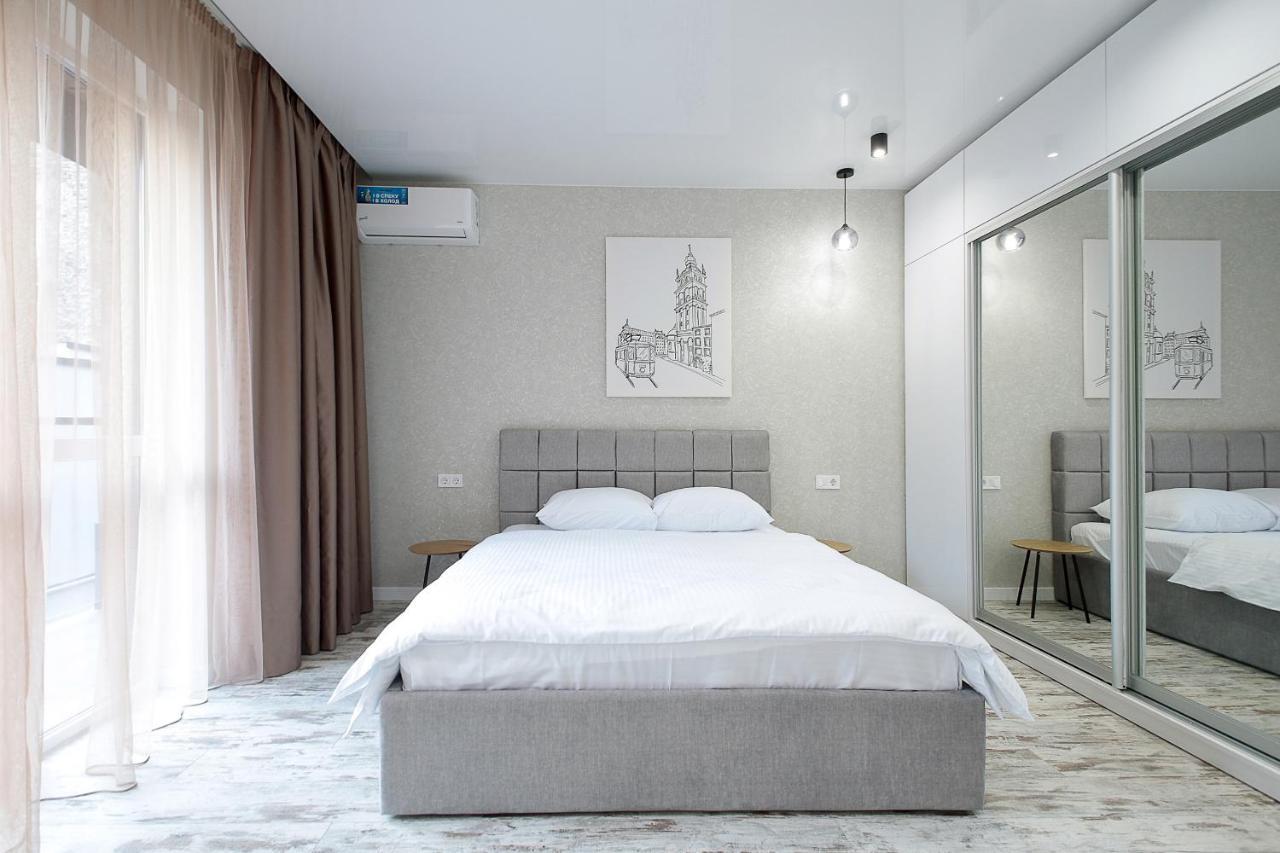 Appartamento Luxury Nest Lviv Center Esterno foto