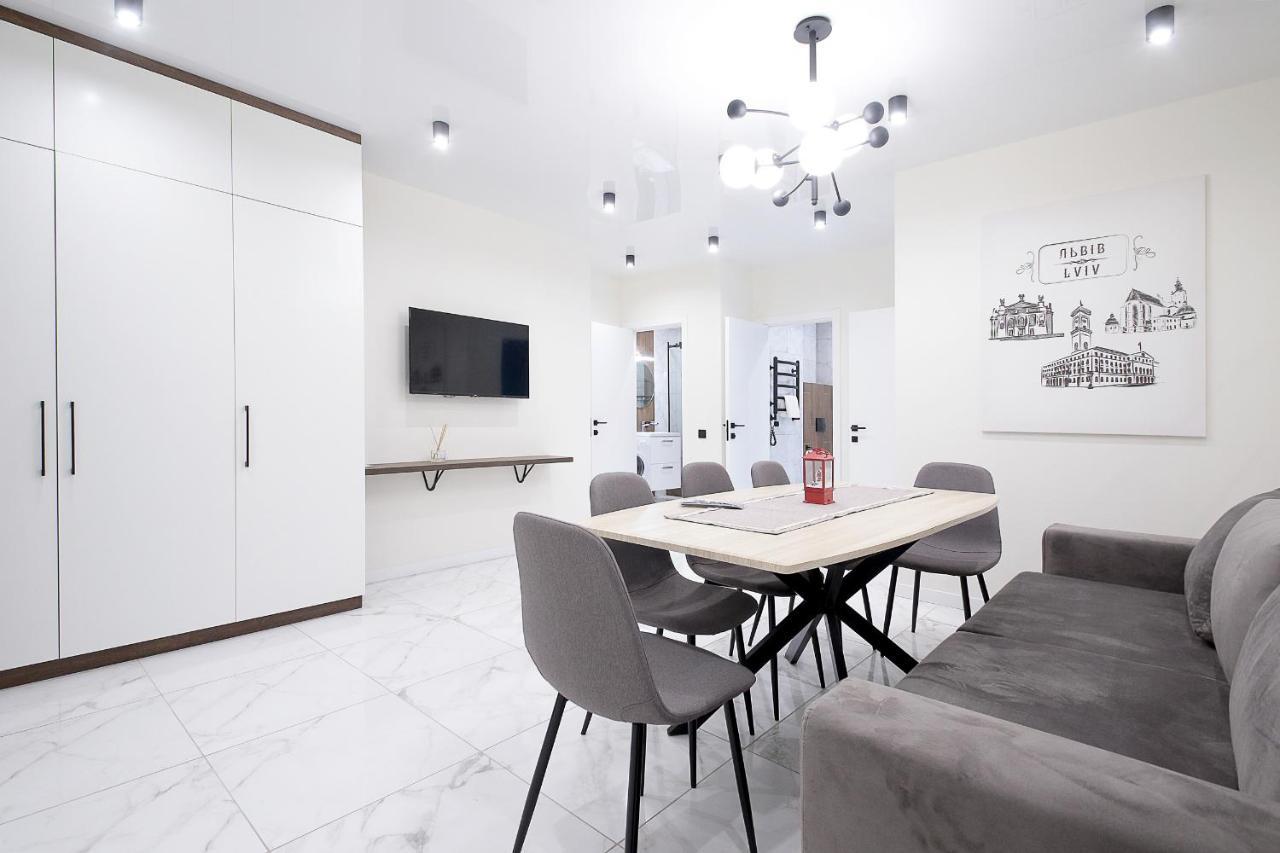 Appartamento Luxury Nest Lviv Center Esterno foto